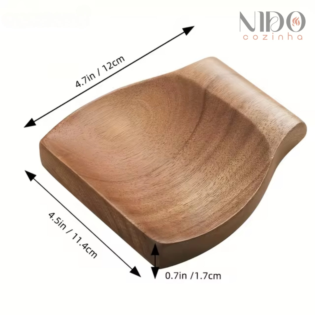 Apoio de Colher de Madeira Nido