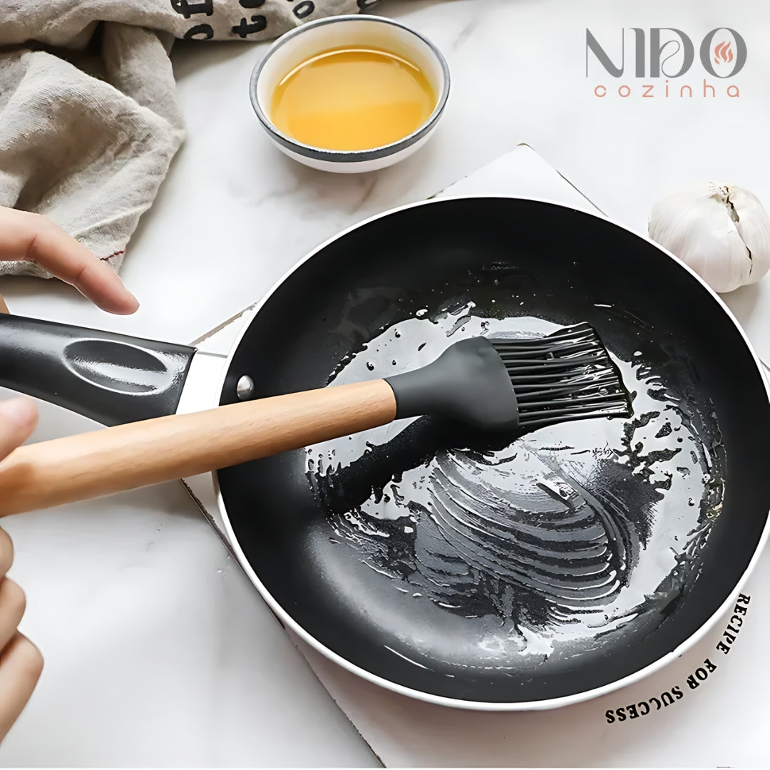 Conjunto de Utensílios de Cozinha Com Alça de Madeira